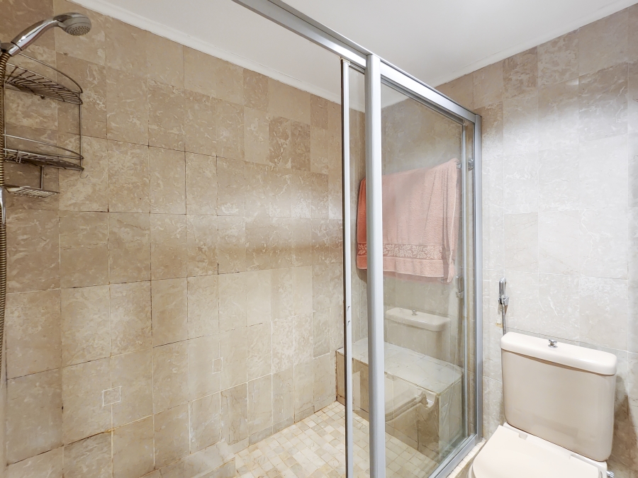 4 Bedroom Property for Sale in Sea Point Western Cape